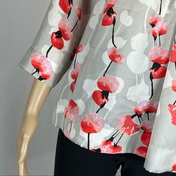 DKNYC Silver, Pink, and White Floral Blouse - Picture 2 of 13